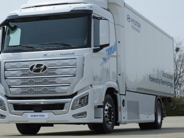  Hyundai XCIENT Fuel Cell - Pierwsza na świecie wodorowa ciężarówka